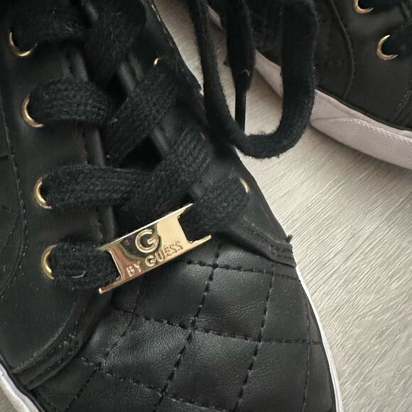G by Guess Womens Quilted Leather Sneakers Size 8 1/2 Black Lace Up - Picture 4 of 7